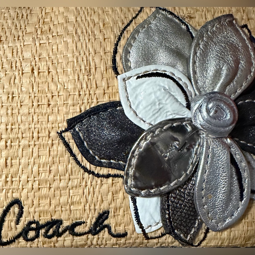 Coach Y2K Hampton 10th Anniversary Straw Wristlet - Picture 9 of 9